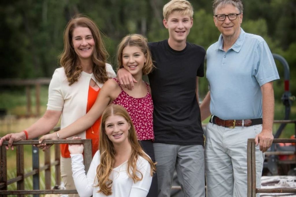 Rory John Gates With Her Family